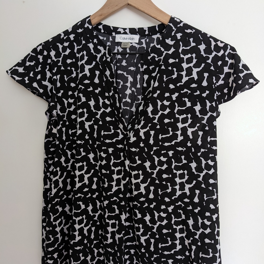 Calvin Klein black and white blouse